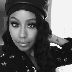 Meet your Posher, Ife